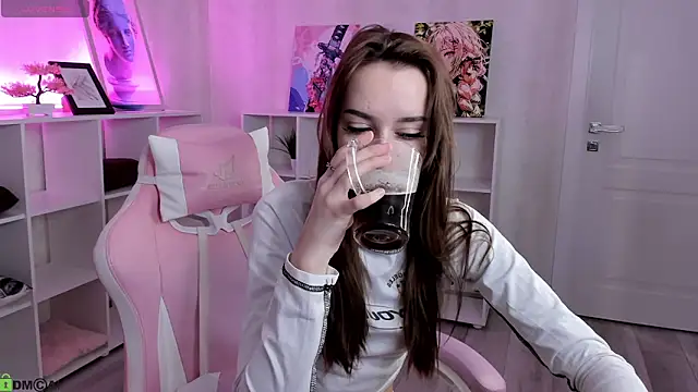 Hi  Karuuu online show from 4, 2, 2026