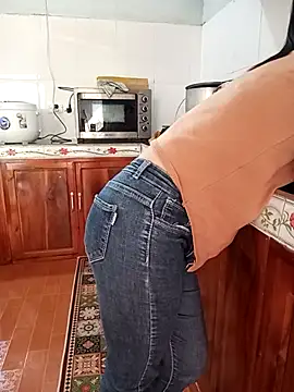 Sweet-Berryy online show from 19, 12, 2025