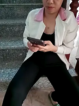 Sweet-Berryy online show from 13, 3, 2026