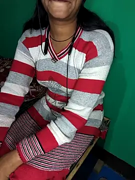 QWEEN7B online show from 20, 12, 2025