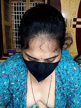 Snapshot of maduri__ chatting on 4, 2, 2026 maduri online show from 4, 2, 2026