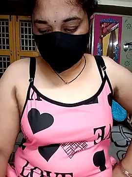 Snapshot of maduri__ chatting on 4, 4, 2026 maduri online show from 4, 4, 2026