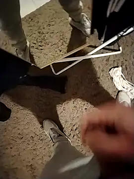 BHugo85269 online show from 9, 2, 2026