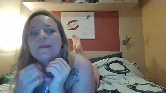 Miss-Chupagirly online show from 19, 12, 2025