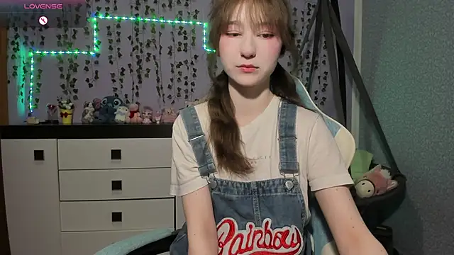 Snapshot of Yoonhee_ki chatting on 28, 6, 2026 Yoonhee ki online show from 28, 6, 2026