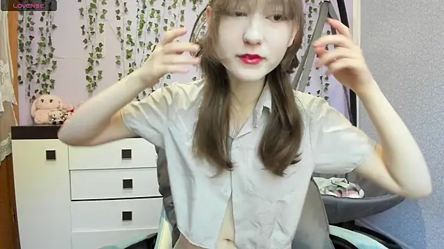 Yoonhee ki online show from 3, 5, 2026