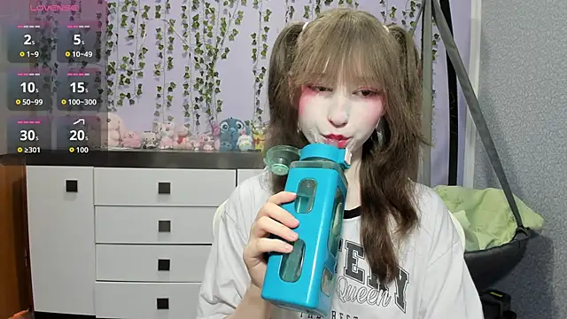 Snapshot of Yoonhee_ki chatting on 21, 6, 2026 Yoonhee ki online show from 21, 6, 2026