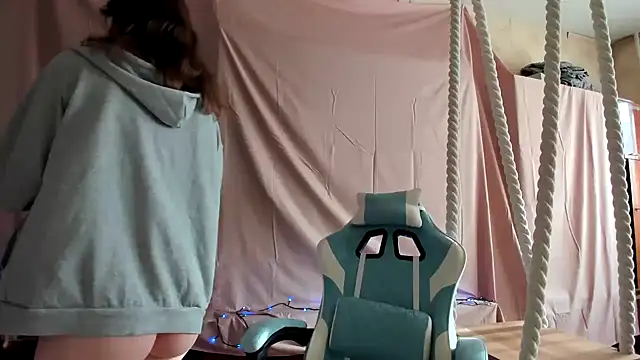 Yoonhee ki online show from 12, 1, 2026