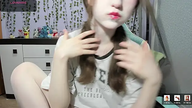 Snapshot of Yoonhee_ki chatting on 1, 7, 2026 Yoonhee ki online show from 1, 7, 2026
