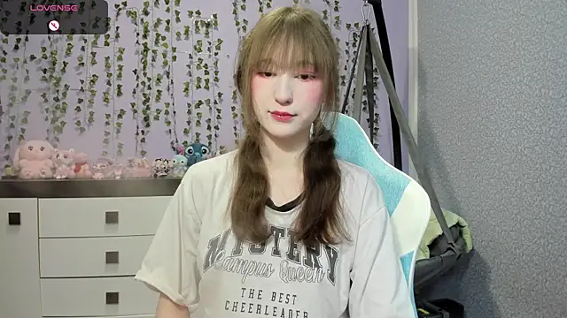 Snapshot of Yoonhee_ki chatting on 6, 7, 2026 Yoonhee ki online show from 6, 7, 2026