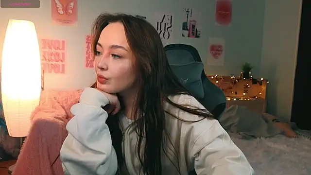 fallin lovee online show from 11, 1, 2026