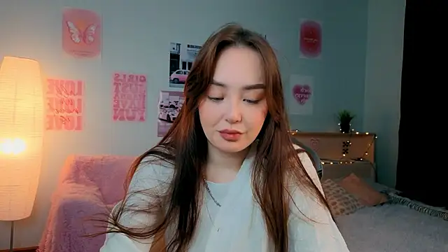 fallin lovee online show from 3, 2, 2026