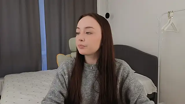 fallin lovee online show from 14, 3, 2026