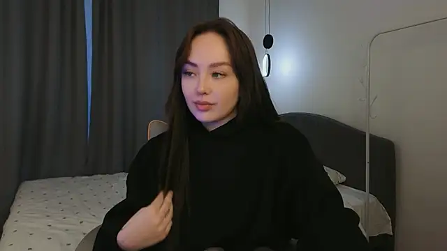 fallin lovee online show from 22, 4, 2026