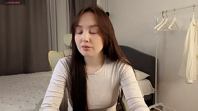 fallin lovee online show from 23, 2, 2026