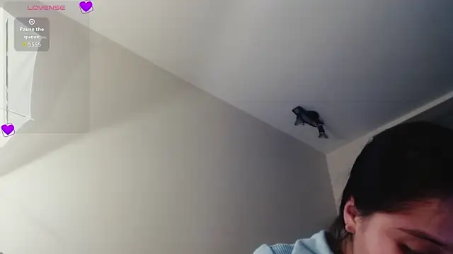 Agatha Dubois4  online show from 29, 3, 2026