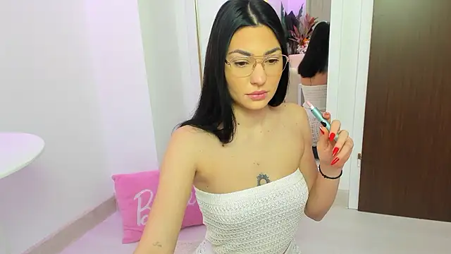 Baby Ava  online show from 15, 2, 2026