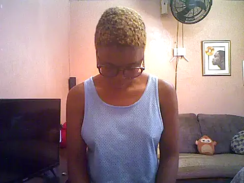 QUEENSasha27 online show from 6, 1, 2026