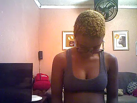 QUEENSasha27 online show from 8, 1, 2026