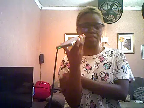 QUEENSasha27 online show from 11, 1, 2026