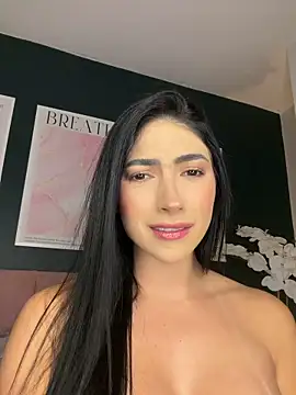 Snapshot of ItsTatiana chatting on 4, 5, 2026 ItsTatiana online show from 4, 5, 2026