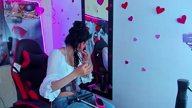 dolly boob online show from 14, 3, 2026