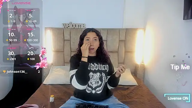 Mia Cavalli online show from 5, 3, 2026