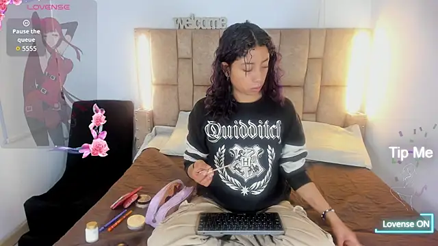 Mia Cavalli online show from 6, 3, 2026