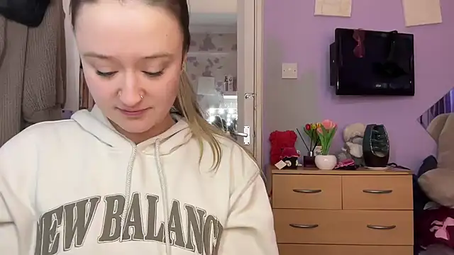 LilyLuck  online show from 14, 2, 2026