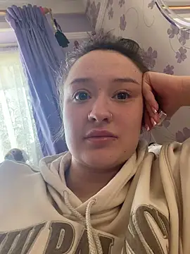 LilyLuck  online show from 25, 2, 2026