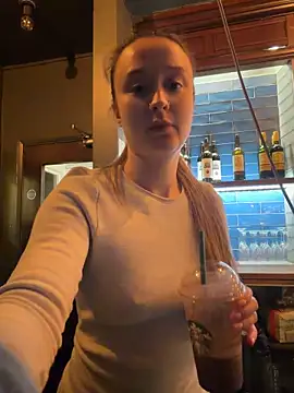 LilyLuck  online show from 11, 2, 2026