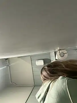 LilyLuck  online show from 22, 2, 2026