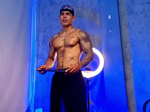 oruz stud online show from 7, 3, 2026