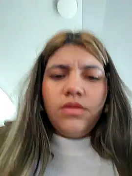 Snapshot of Ivy_enjoy chatting on 3, 5, 2026 Ivy enjoy online show from 3, 5, 2026