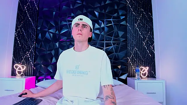 SpaceBoy1 online show from 16, 2, 2026