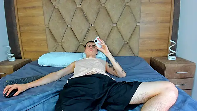 SpaceBoy1 online show from 6, 3, 2026