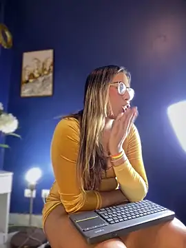 MiaSizzle online show from 23, 2, 2026