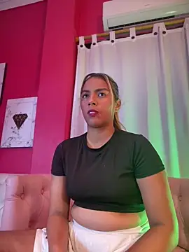 MiaSizzle online show from 1, 2, 2026