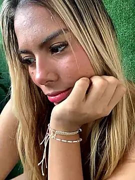 MiaSizzle online show from 9, 1, 2026