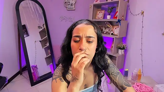 StaceyLeee online show from 13, 2, 2026