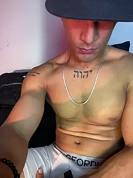 Maicol xxxx online show from 22, 3, 2026