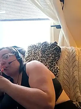 pinkcheetah12 online show from 10, 2, 2026