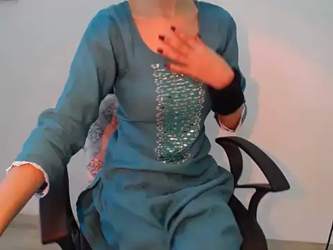 Farhana beautyfull online show from 21, 3, 2026