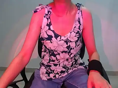 Snapshot of Farhana_beautyfull chatting on 25, 6, 2026 Farhana beautyfull online show from 25, 6, 2026