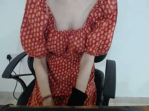 Farhana beautyfull online show from 6, 1, 2026