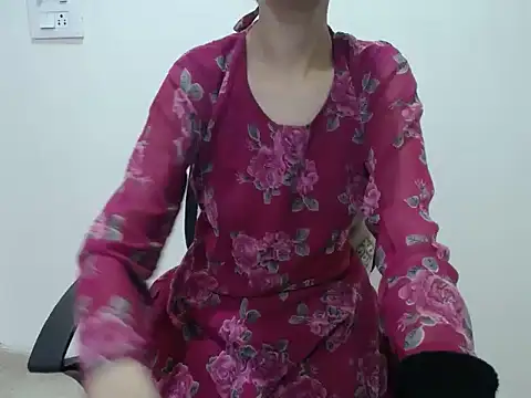 Farhana beautyfull online show from 7, 4, 2026