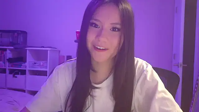 luvvivii online show from 6, 3, 2026