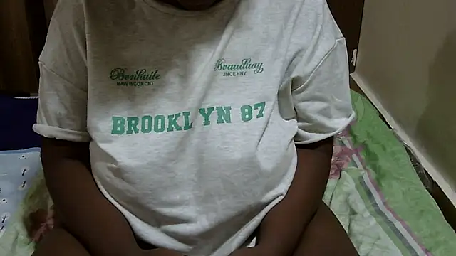 HoneyExtasyXo  online show from 12, 1, 2026