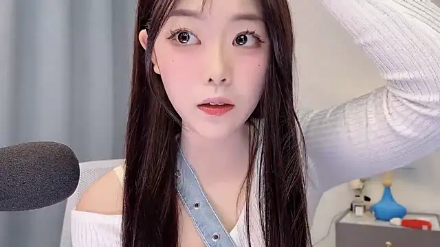 smalldaisy online show from 2, 4, 2026