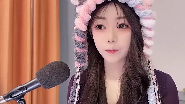 smalldaisy online show from 4, 2, 2026